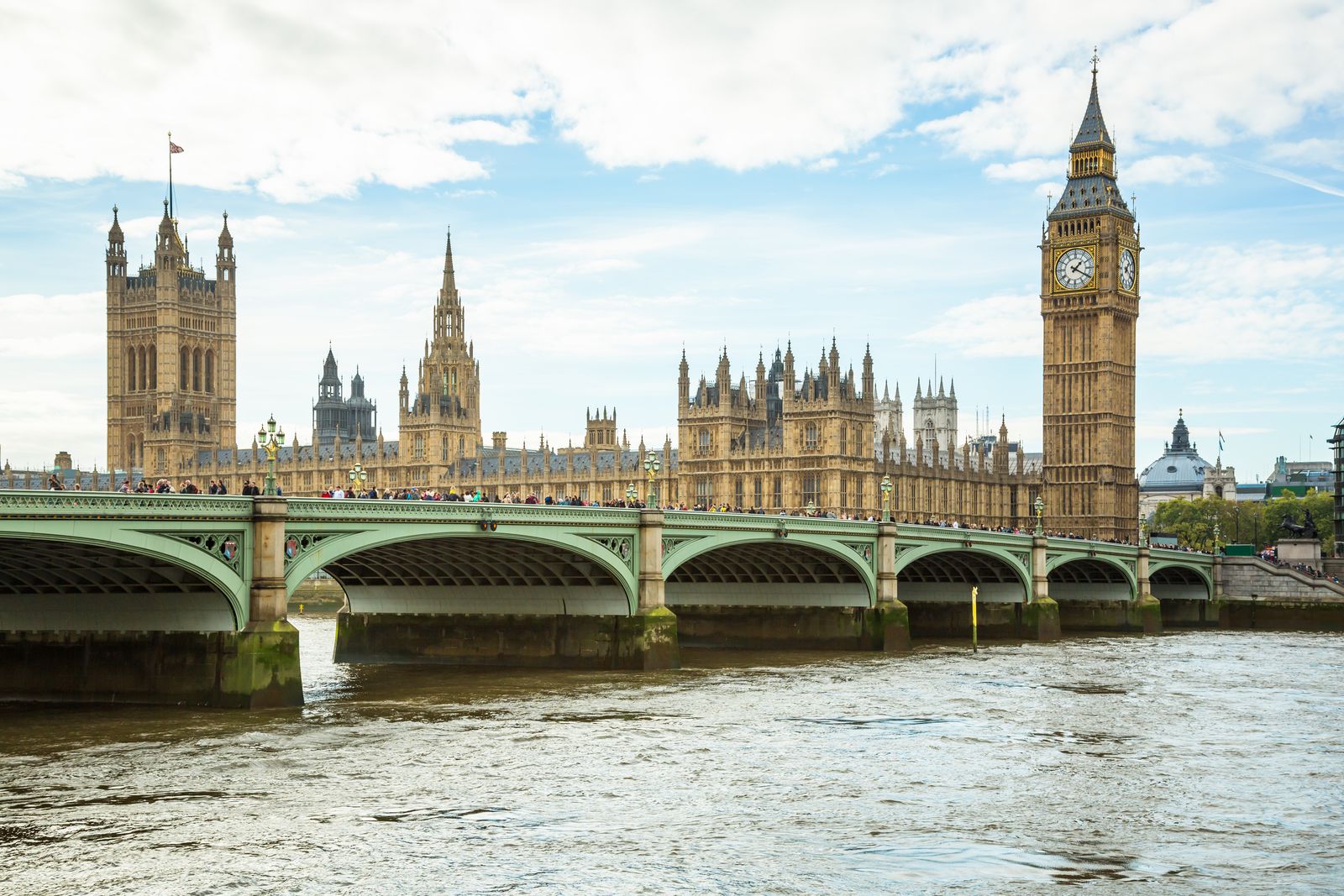 The Best Time to Visit London, for More Sun and Fewer Crowds