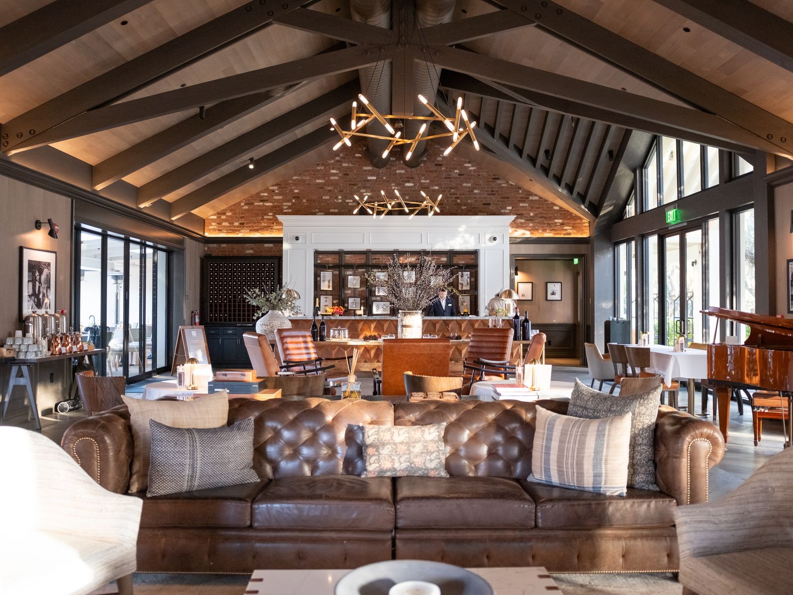 The Best Hotels in Napa Valley for Vineyard Views, Geothermal Pools, and Outdoor Bathtubs
